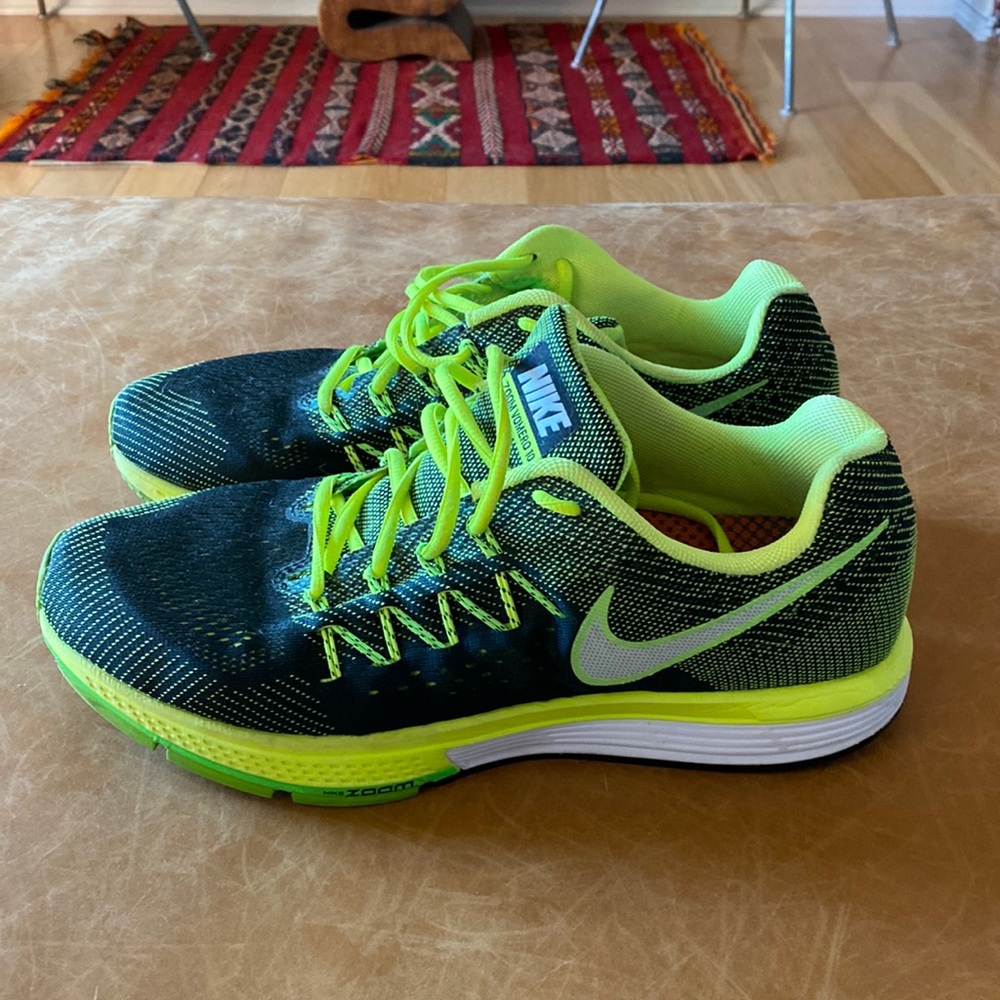 Nike Zoom Vomero 10 - Green/Black